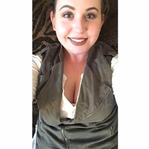 Meet your Posher, Lynn